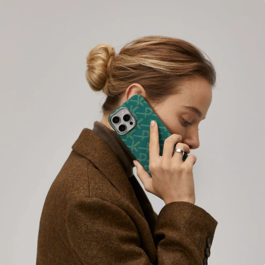 PTK Classic Monogram Tactile Woven Case для iPhone 16