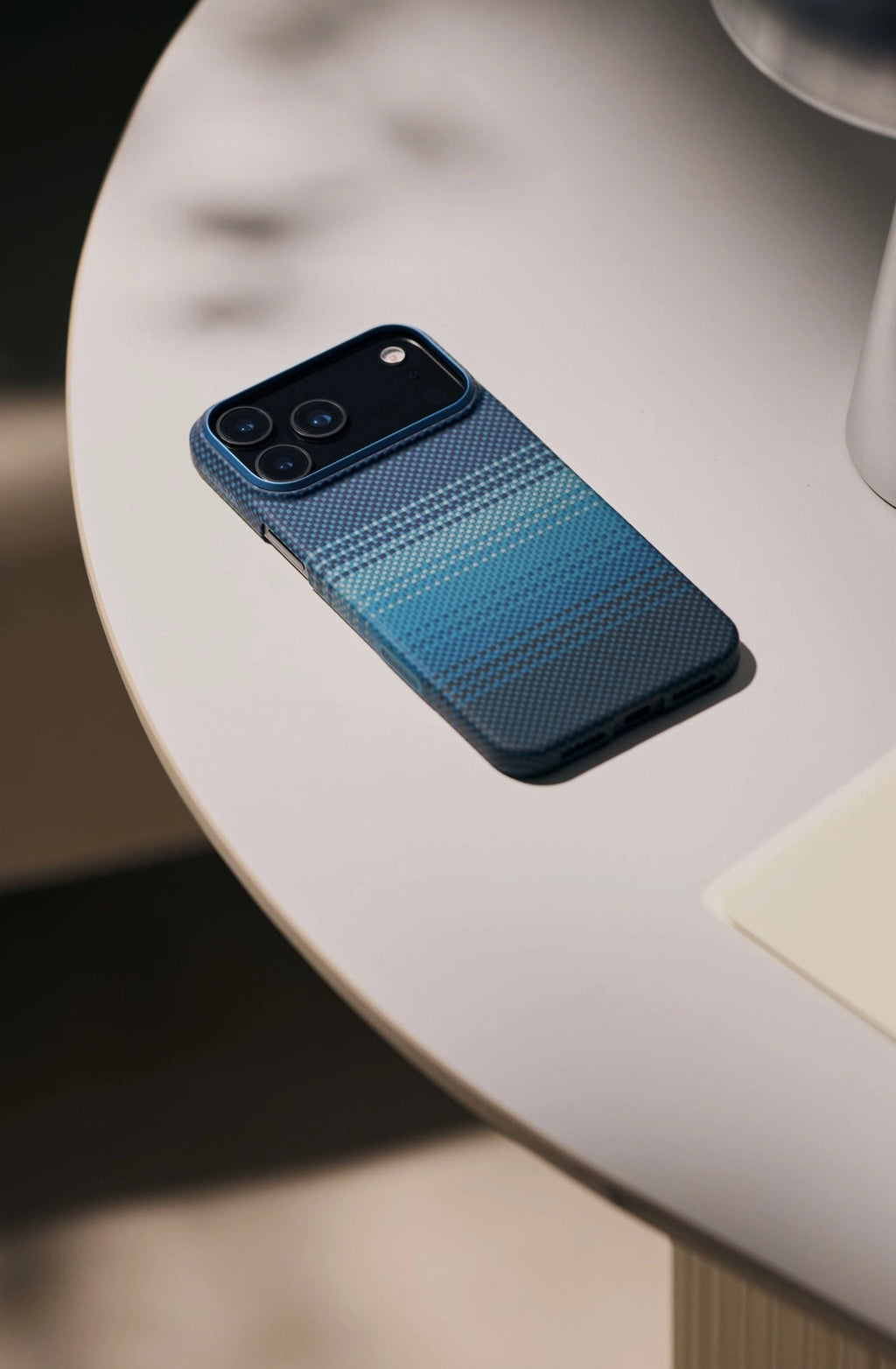 Ultra-Slim Case Moment · Moonrise (PitaTap™)