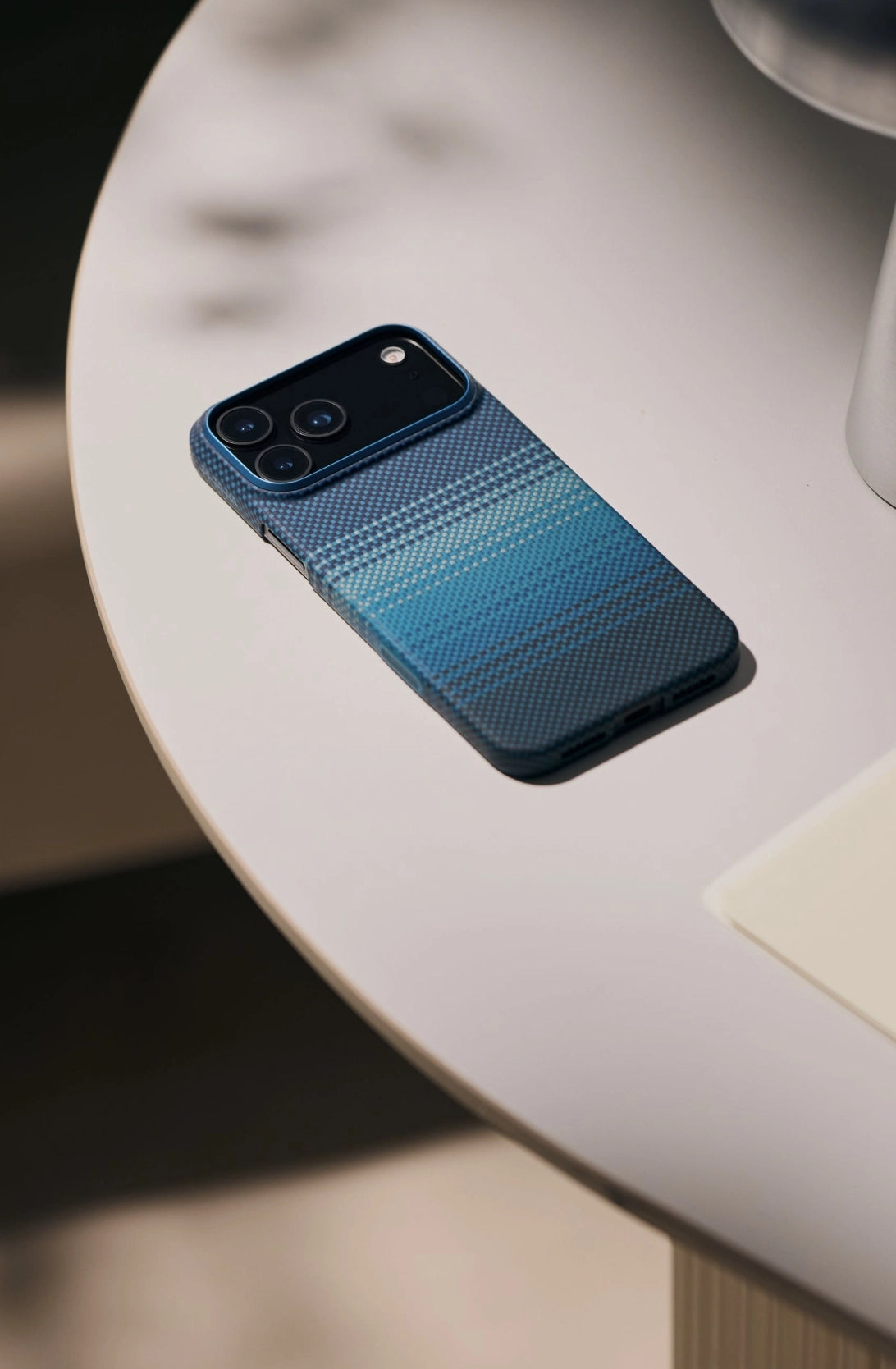 Ultra-Slim Case Moment · Moonrise (PitaTap™)