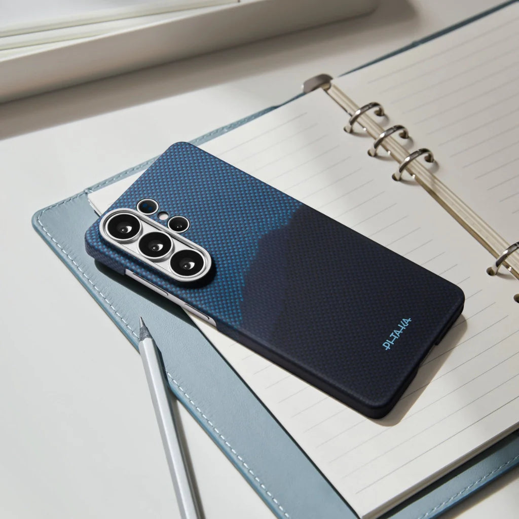 Samsung Galaxy S26 Ultra Edge Case Moment (Aaron Button)