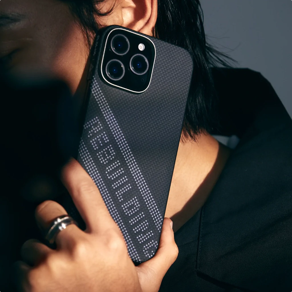 Re-TROS Collaborative Case Tactile Woven Case для iPhone 16
